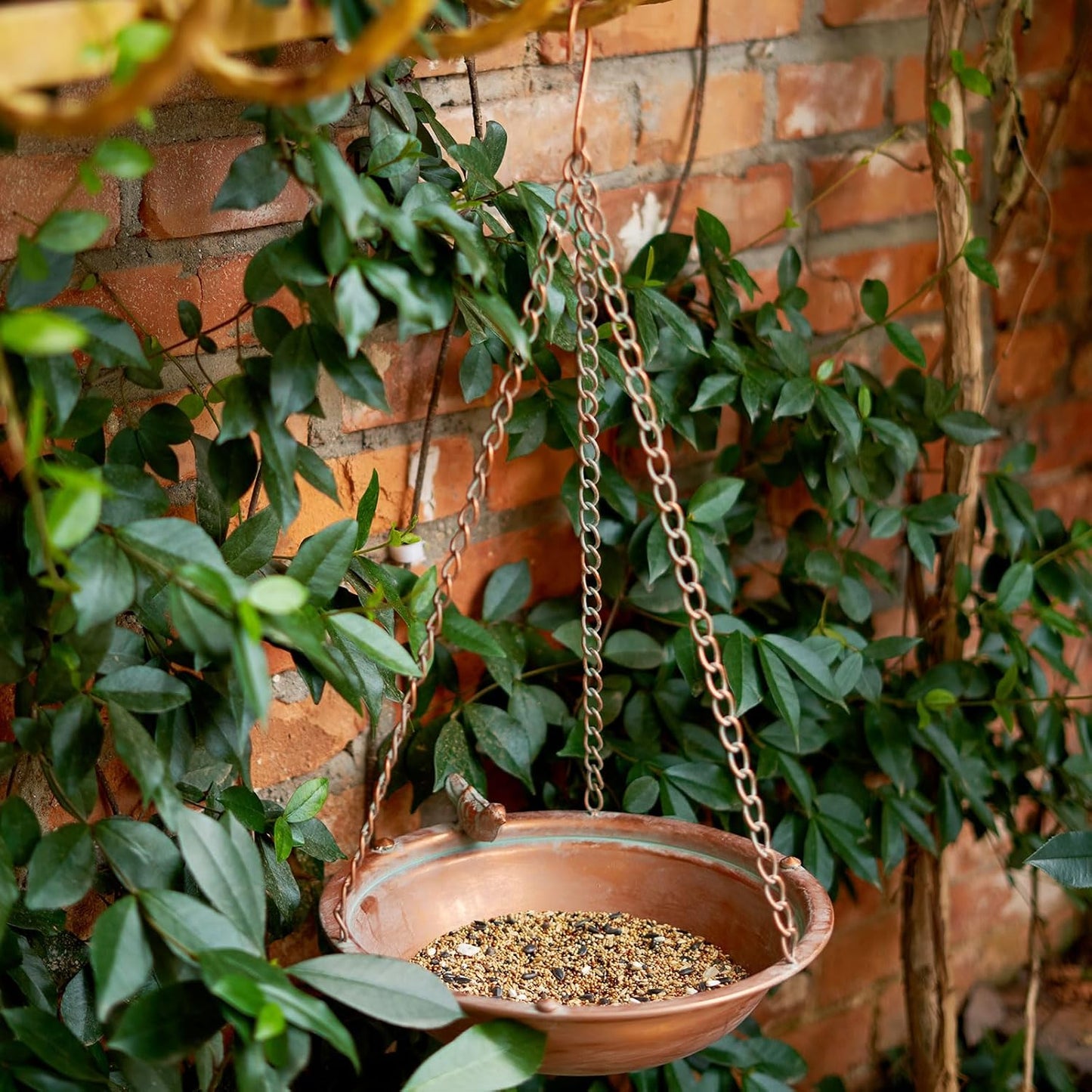 Metal Hanging Bird Baths for Outdoors,Outdoor Bird Feeder,Backyard, Patio Garden Yard Decoration (Champagne)