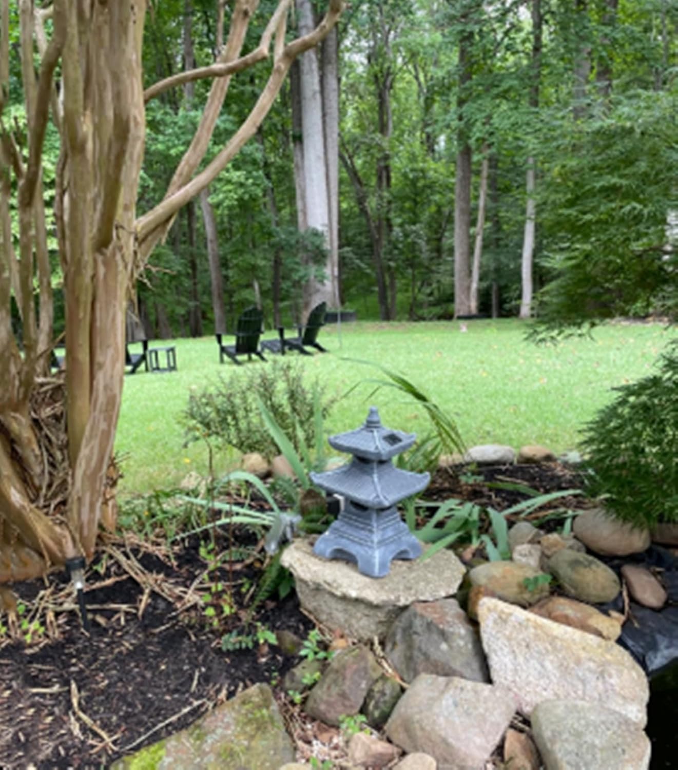 Outdoor Solar Pagoda Lantern,2 Tier Pagoda Lantern Garden Statue,Zen Garden Lantern Pagoda,Pagoda Lantern Japanese Style. for Zen Lawn Garden Decoration and Christmas Ornament (Solar Lights)