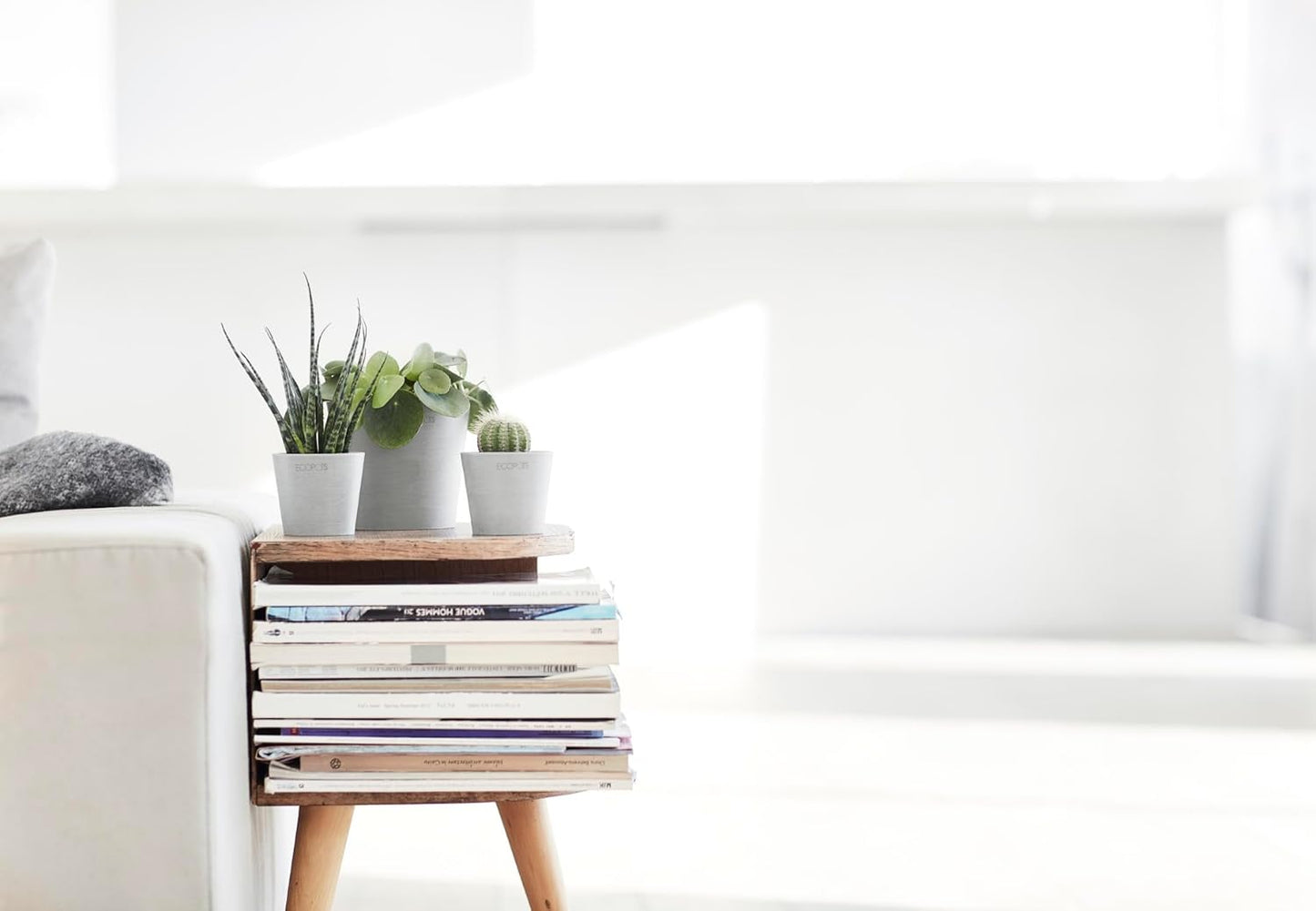 Ecopots Amsterdam Mini Durable Modern Round Recycled-Based Composite Flower Pot Planter, White Grey, 3"