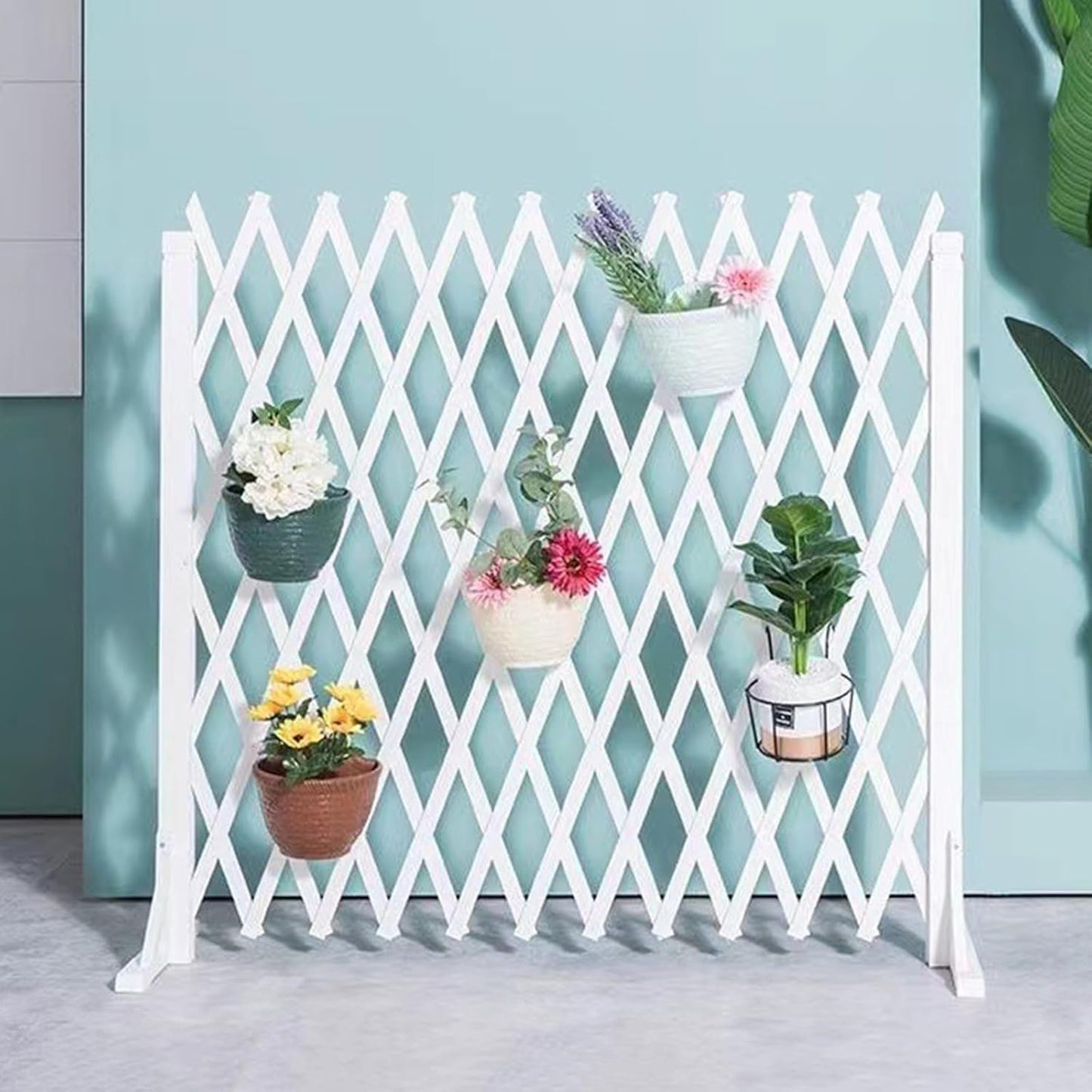 Expandable Wooden Lattice Garden Fence - Retractable Trellis Panel for Climbing Plants, Freestanding Pet Screen, No-Dig Vertical Rack, White 63x19.7in