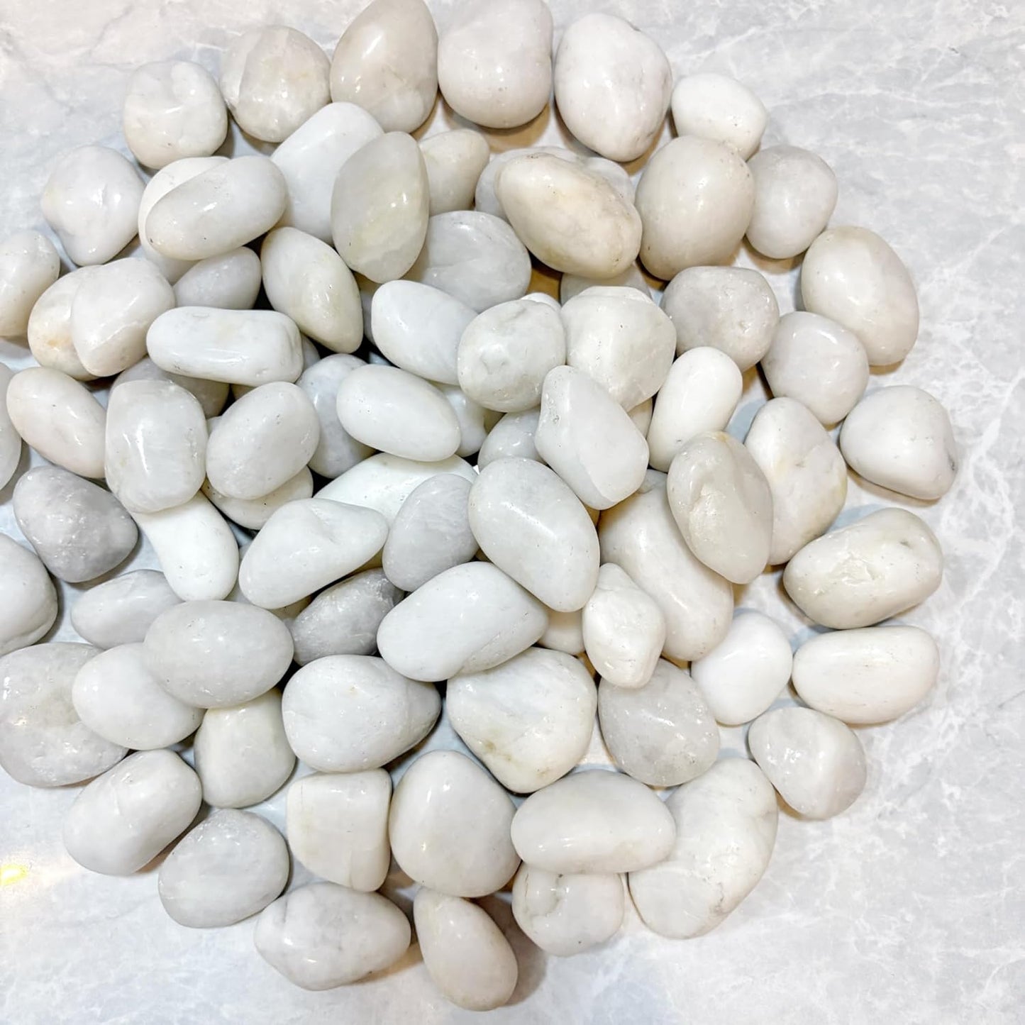 2lbs River Rocks, 1-2Inch Decorative Ornamental Natural Pebbles for Garden Couryard Landscaping Stones, Gravel Filler for Fish Tank,Vases,Home Decor,Aquariums,Animal Habitat, White