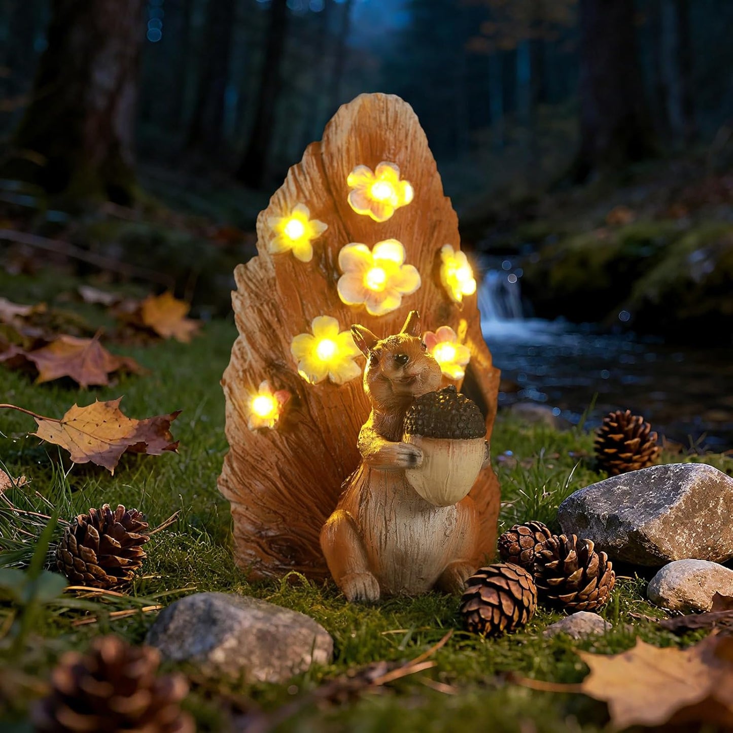 Solar Squirrel with Acorn Statue Light, Weatherproof Resin Animal Figurine Light Garden Decor Auto On/Off - Woodland Gift for Patio & Yard