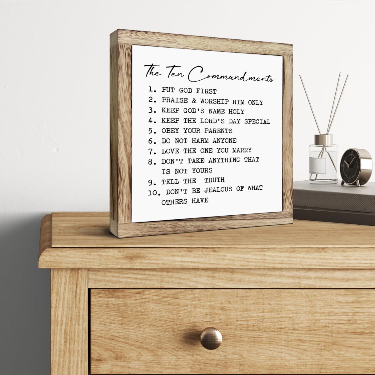 The Ten Commandments Sign, Farmhouse Home Decor, Living Room Decor, Kids Bedroom Decoration, Christian Desk Signs, Commandments for Kids, Encouragement Gift, Wooden Plaques Box Signs, 9.8 * 9.8 Inch