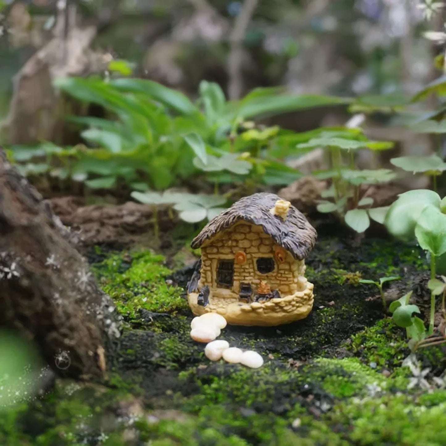 Fairy Miniature Tiny Thatched Cottage, Stone House,Garden Supplies,Garden Decoration, Terrarium Accessories,Mini Fairy Garden Supplies(A Set 4Pcs or 1Pcs) (1Pcs Stone House)