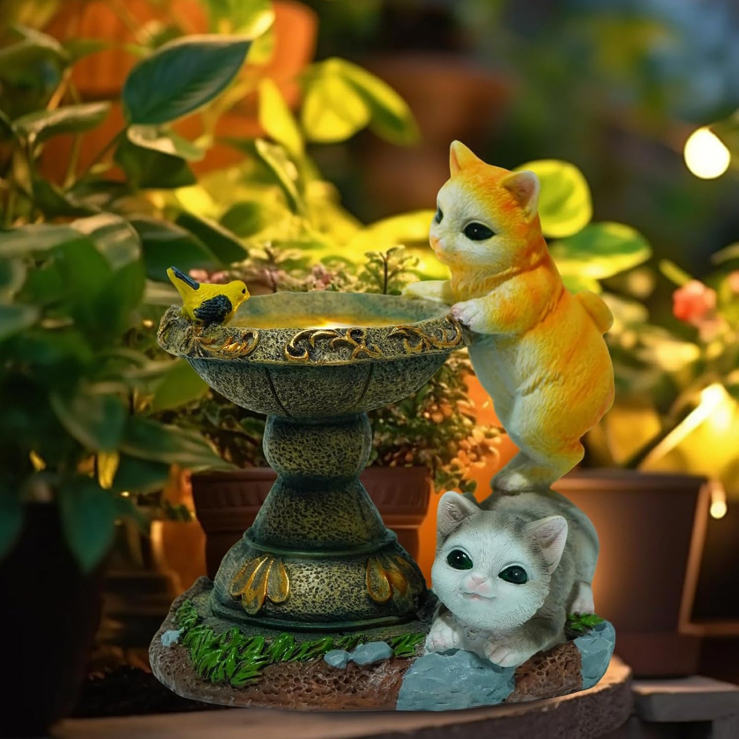 Solar Two Kittens Garden Statues with LED Lights, Outdoor Decor for Patio Yard Balcony - Unique Housewarming Birthday Gifts for Women Mom Grandma