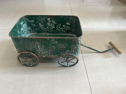 Flower Cart with Wooden Handles, Metal Wagon Planters for Outdoor Plants, Garden Planter with Wagon Wheels, Decorative Wheelbarrow, Plant Cart for Patio Garden Balcony (Green)