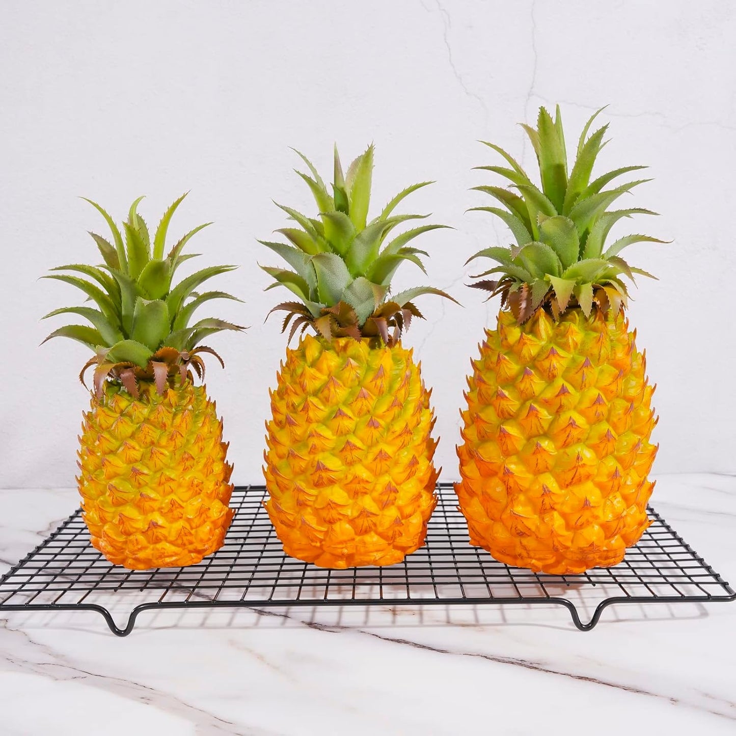 QIRMIZI Artificial Pineapple -Simulated Fruit Decoration, Lifelike Fake Fruit Model, Perfect for Home Decor, Kitchen, Party & Photography Prop – Realistic & Eco-Friendly,Yellow Large