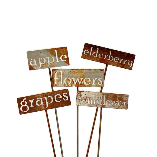 Classic Metal Garden Markers 19 Inches Tall (Bulk Discount 20 Markers, Naturally Rusted)