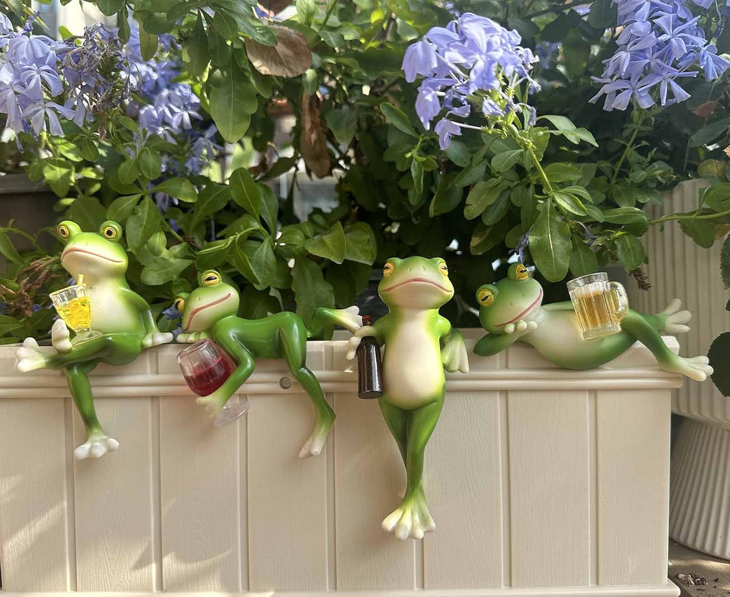 4 PCS Tipsy Frog Statues Pot Hugger Decorations for Plant, Miniature Frog Figurines Women Gifts Garden Decor Outdoor Plant Hangers Decor for Yard,Flower,Lawn Ornament