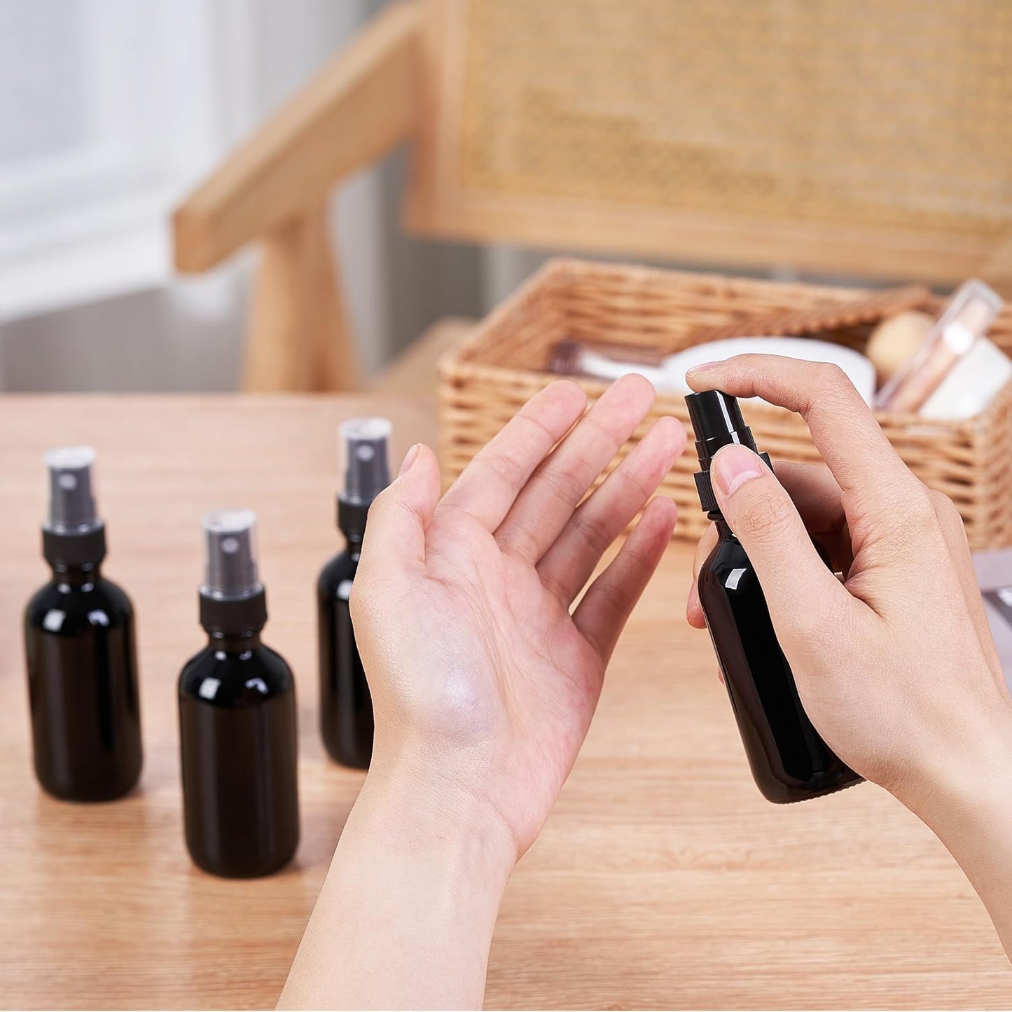 Glass Spray Bottles (2oz-24pcs, Black)