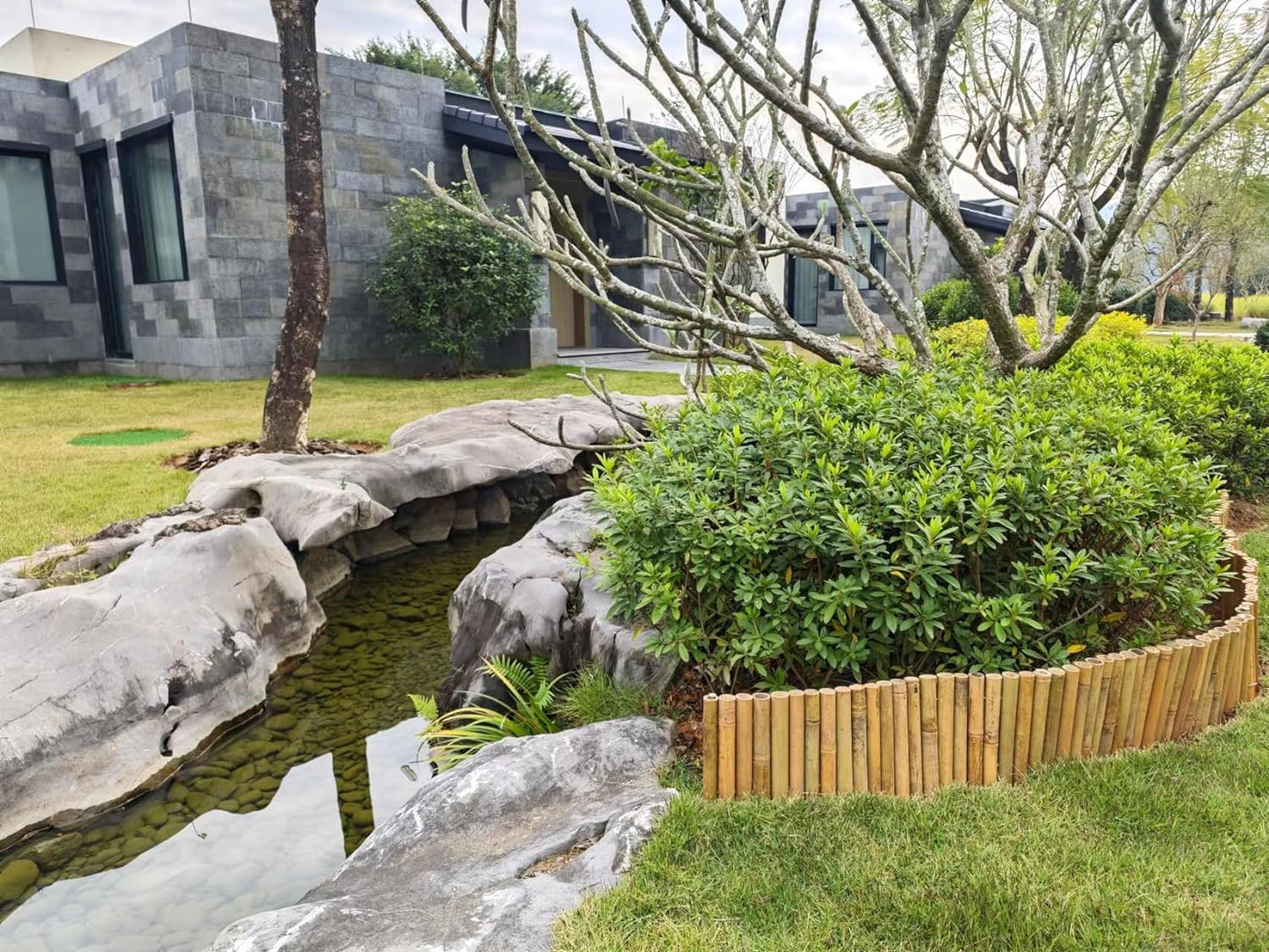 Bamboo Short Fence Outdoor Landscape Edging Flexible Decorative Border 7.8'' H x 47'' L