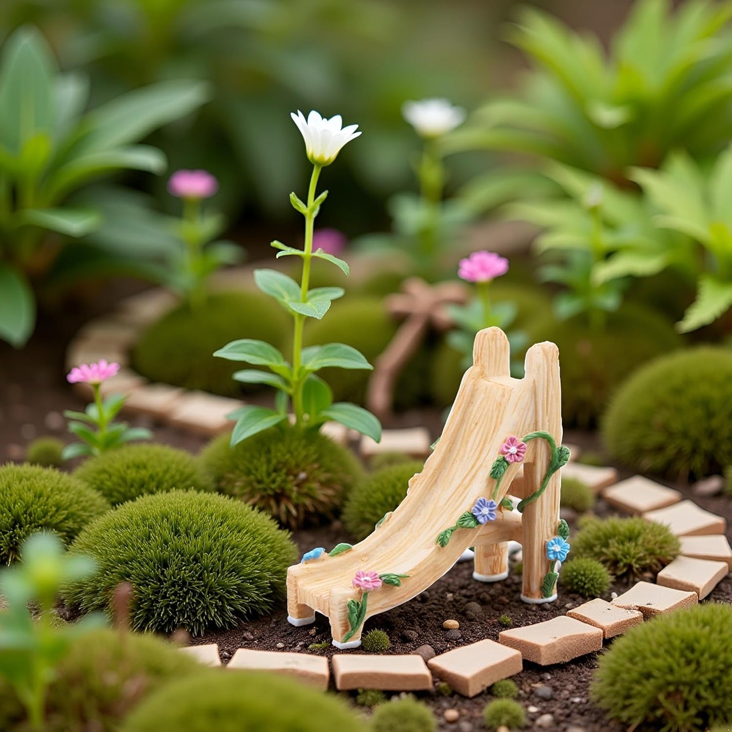 Miniature Fairy Garden Accessories, Resin Craft Flower Slide Figurine, 2.8 * 1.4 * 2.8 inches, Decorative Landscape Ornament
