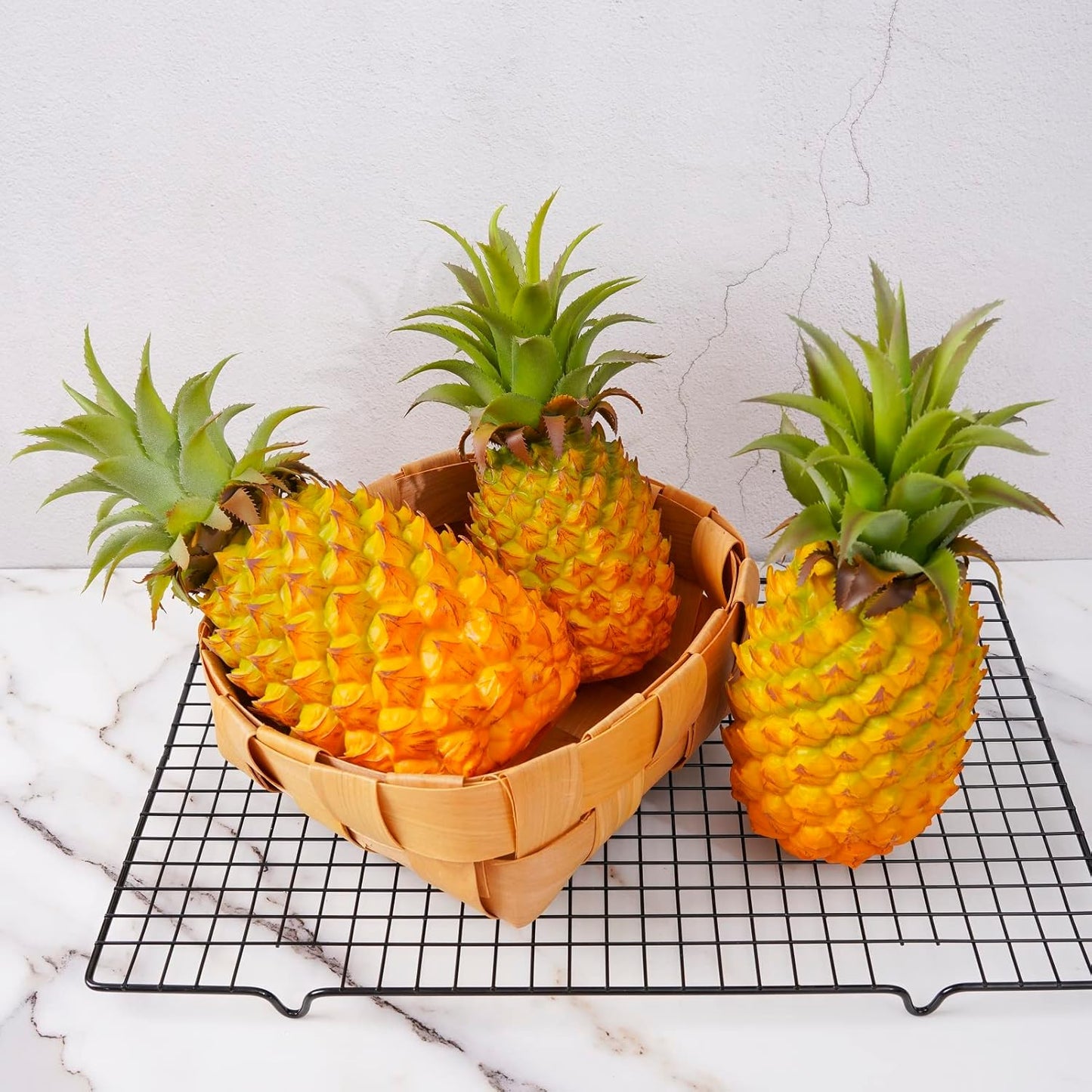 QIRMIZI Artificial Pineapple -Simulated Fruit Decoration, Lifelike Fake Fruit Model, Perfect for Home Decor, Kitchen, Party & Photography Prop – Realistic & Eco-Friendly,Yellow Small