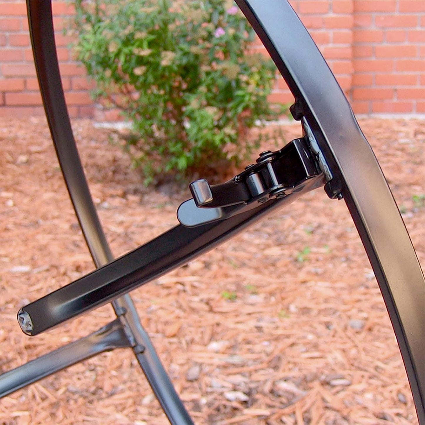 Sunnydaze 29-Inch Portable Fire Pit Bowl with Spark Screen, Fireplace Poker, Folding Stand, and Carrying Case Cover