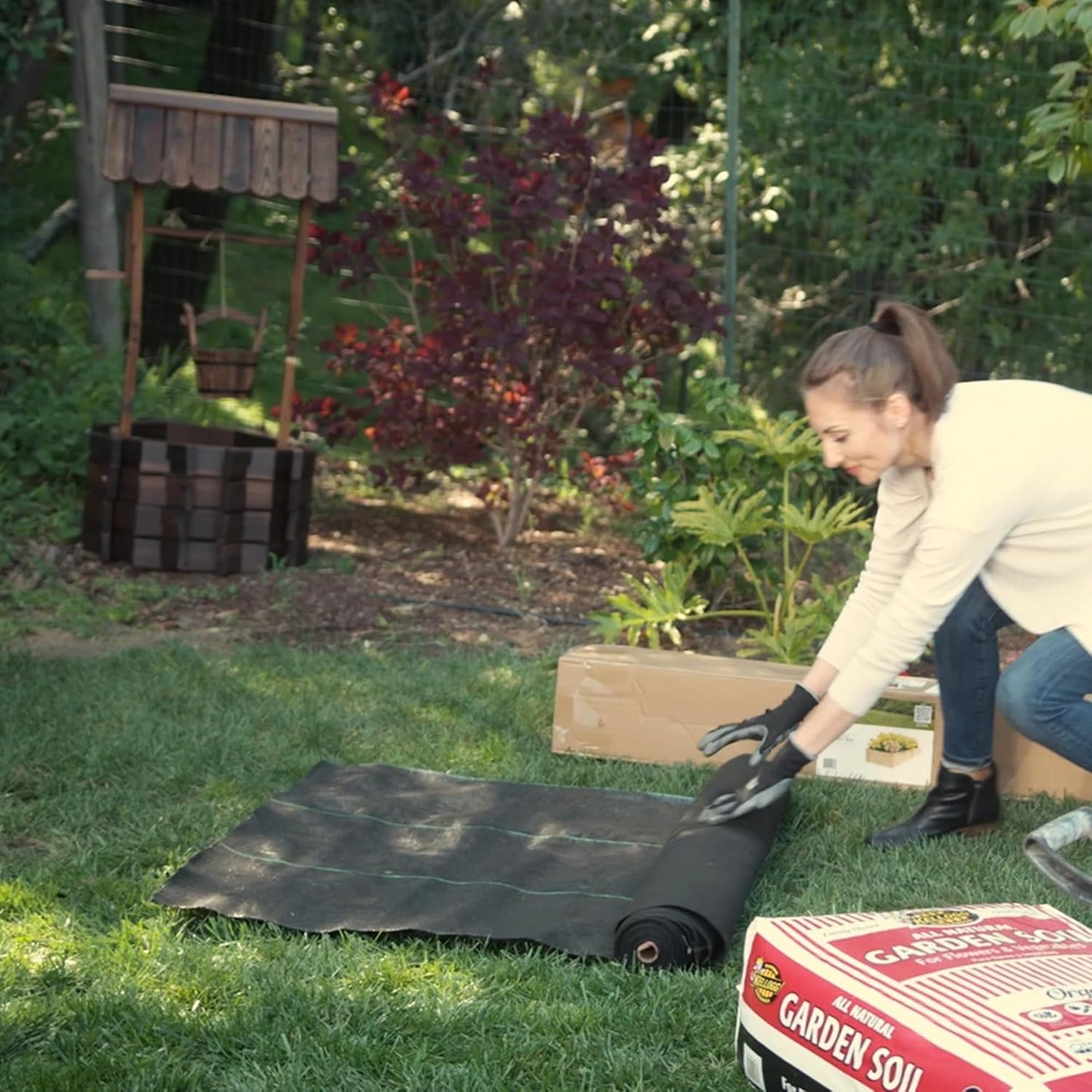 ECOgardener Premium 5oz Landscape Fabric, 4ft x 250ft Pro Garden Weed Barrier - Durable & Heavy Duty Weed Block Gardening Mat, Easy Setup & Superior Weed Control, Eco-Friendly & Convenient Design