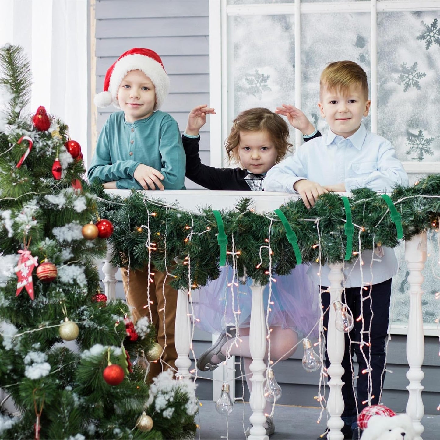 100 Pcs Christmas Garland Ties 15.75Inch Adjustable Holiday Garland Twist Ties for Holiday Halloween Tree Wreath Party Yard Wall Doorway Reusable Nylon Garden Cable Straps Decoration(Green)