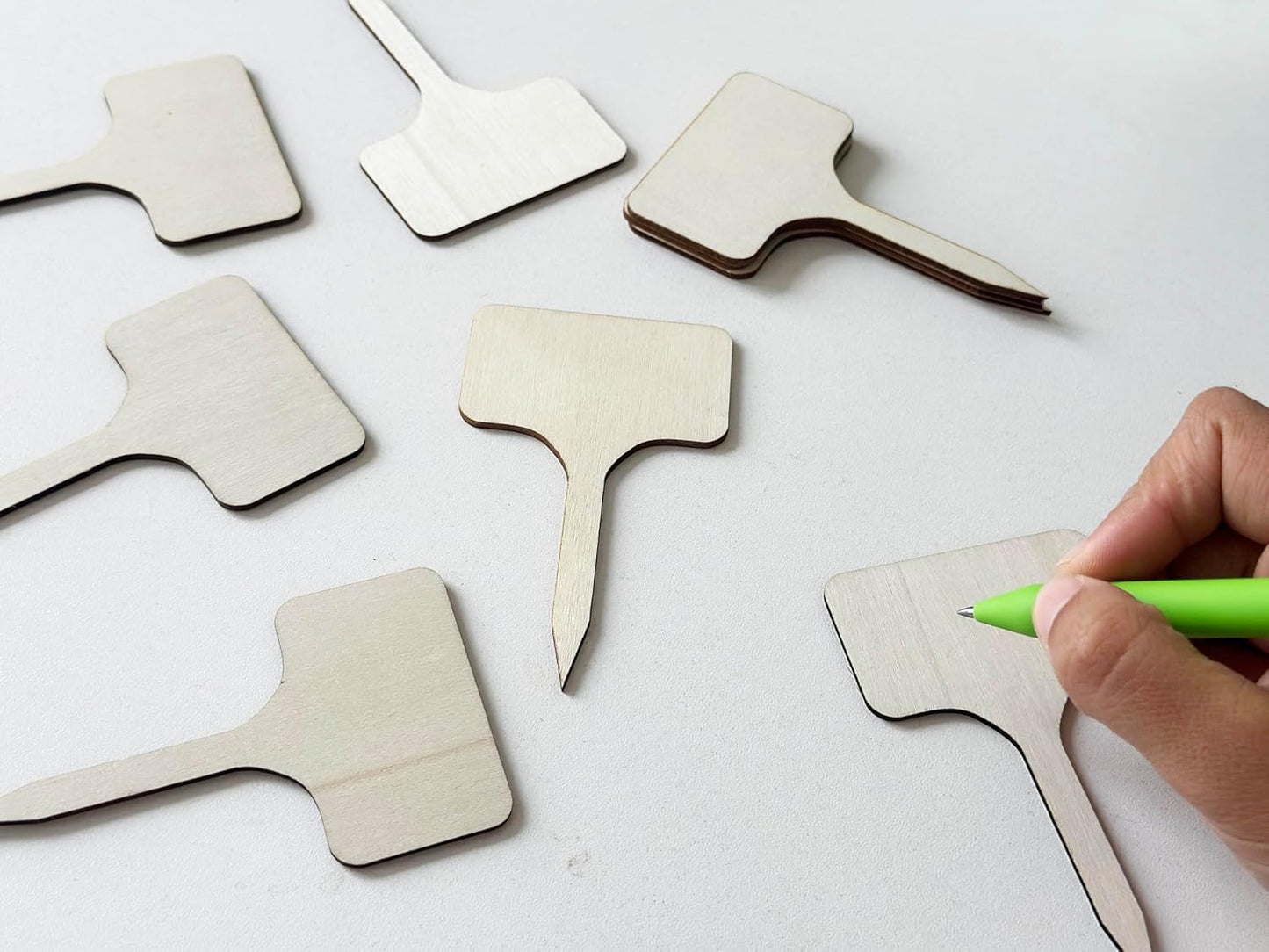 100 Pcs Wood Plant Labels, Natural Wooden Plant Marker Garden Sign Tags, T-Type Garden Markers for Succulents, Herbs, Seedlings, Potted, Flowers, Vegetables (T-Type)