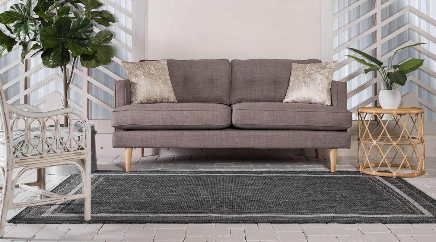 Unique Loom Outdoor Border Collection Area Rug - Soft Border (5' 3" x 8' Rectangle, Black/ Ivory)