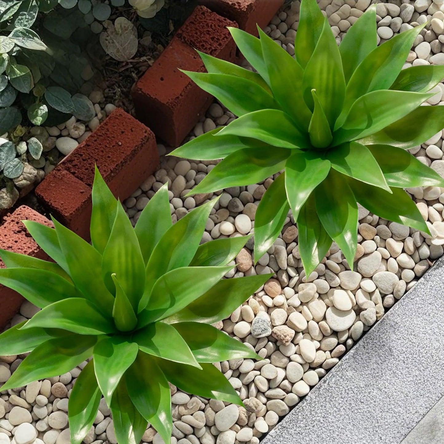 Artificial Agave Plants,Large UV Resistant Fake Agave Planters for Indoor and Outdoor Decorating Artificial Plants for Outdoors Fake Plants (2Pack, 18"