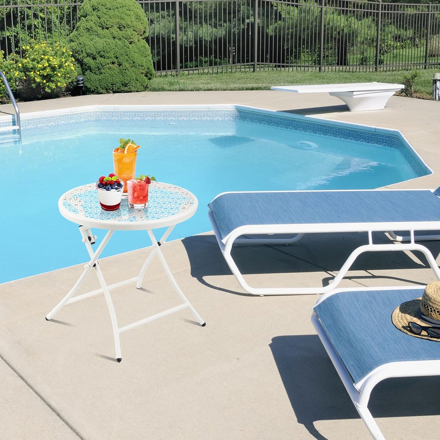 TeoKJ Folding Outdoor Side Tables, Anti Rust Small Patio Table Round Metal Nightstand with Flower Cutouts for Porch Yard Balcony Deck Lawn, White