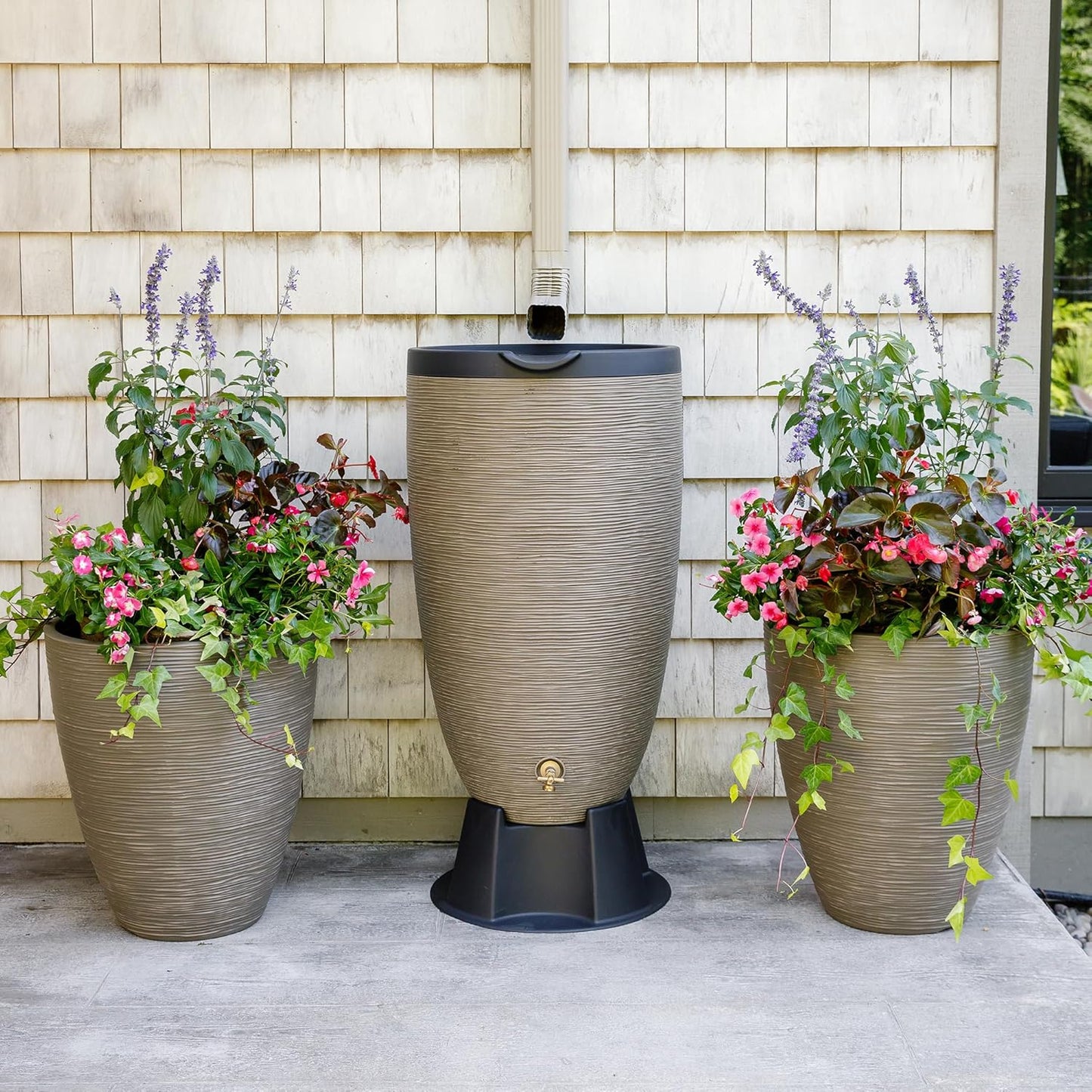 Newport 50‑Gallon Flat‑Back Rain Barrel with Stand & Planter Bundle – Sandstone | Removable Lid, UV-Stabilized Outdoor Water Storage