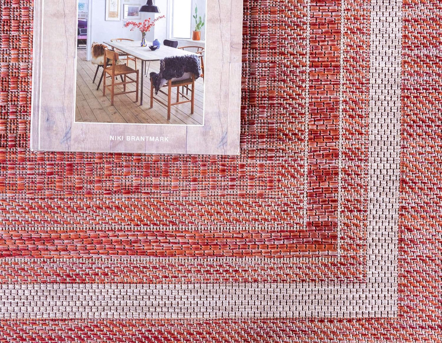 Unique Loom Outdoor Border Collection Area Rug - Soft Border (7' 10" x 11' 4" Rectangle, Rust Red/ Ivory)