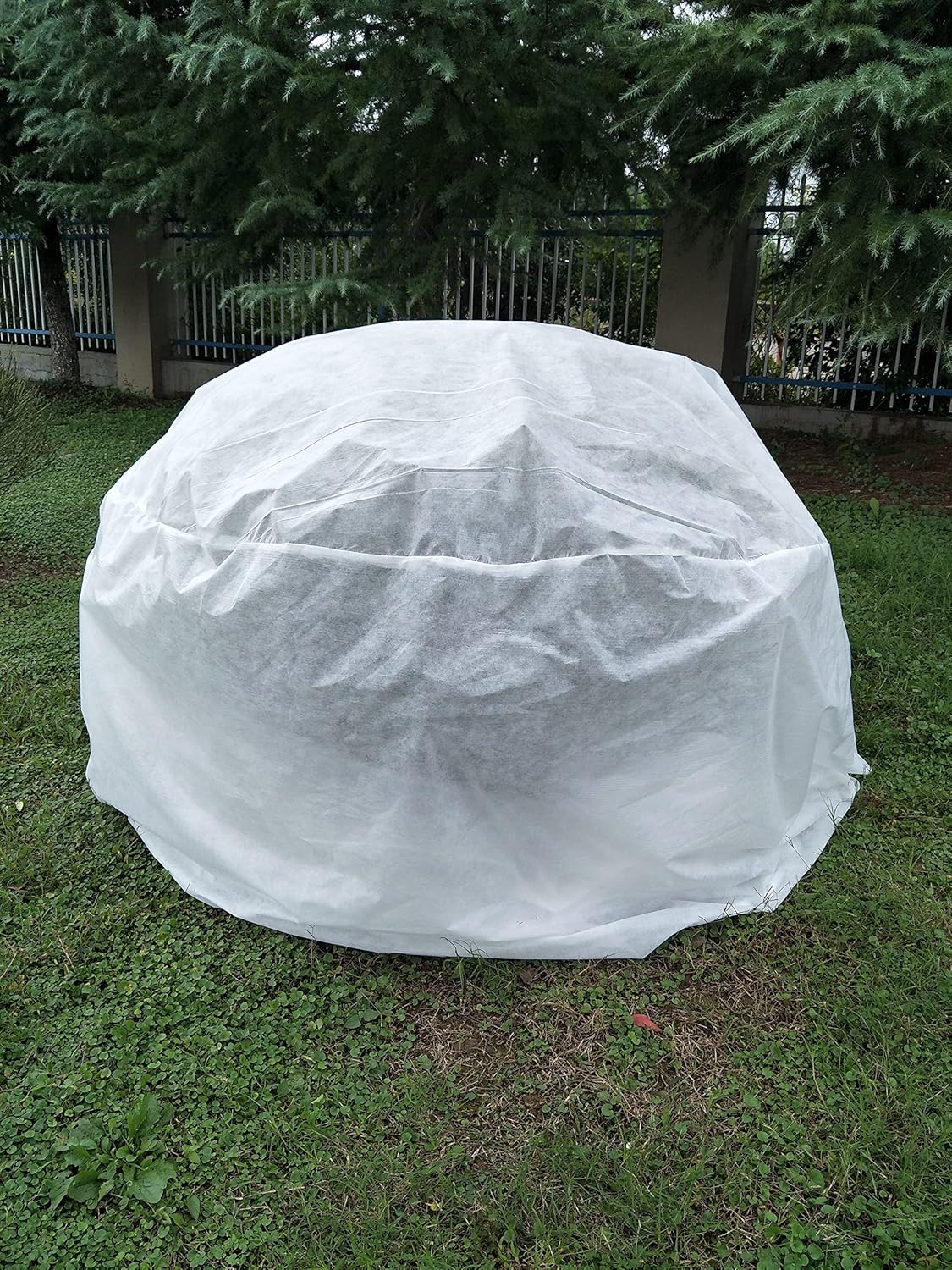 Agfabric Plant Covers Freeze Protection H39 xDia39 0.9oz Freeze Cloths for Plants Plant Frost Protection Covers Drawstring Bags Shrub Jacket,White,2 Pack