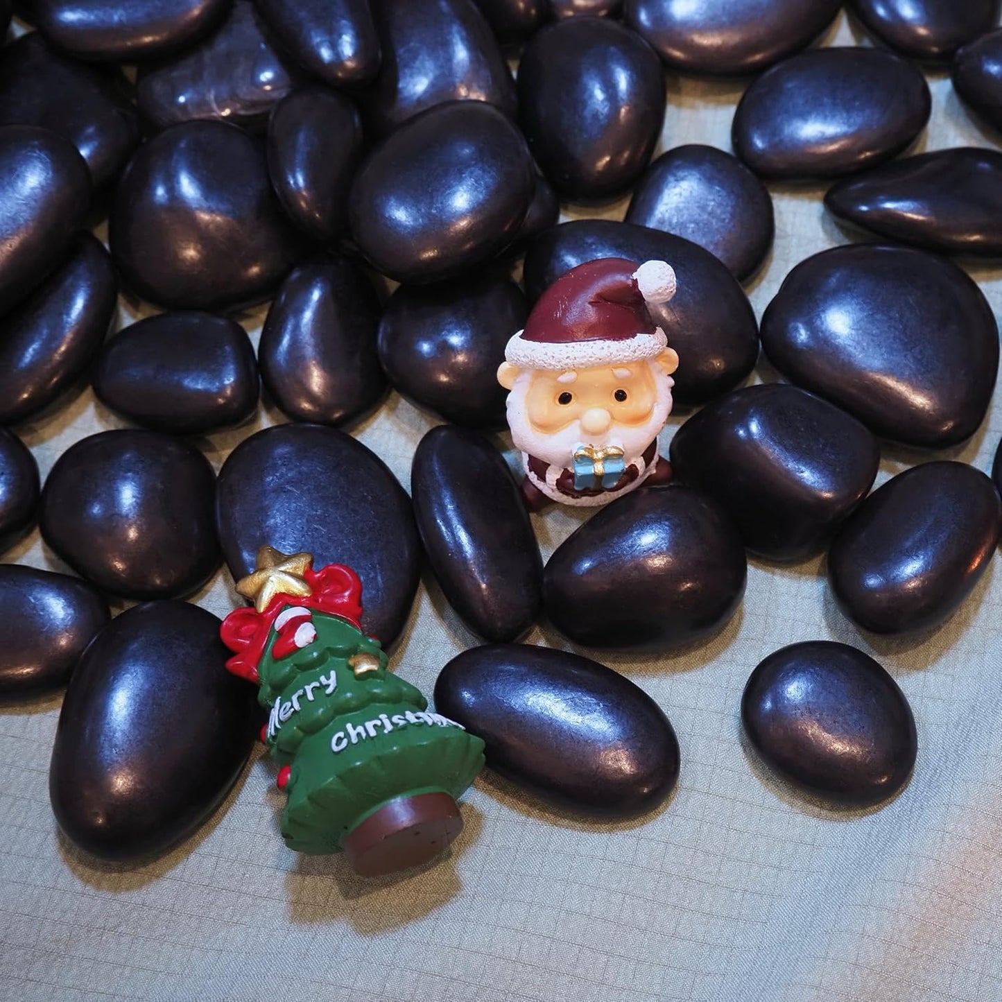 5lbs River Rocks, 1-2Inch Decorative Ornamental Natural Pebbles for Garden Couryard Landscaping Stones, Gravel Filler for Fish Tank,Vases,Home Decor,Aquariums,Animal Habitat, Black